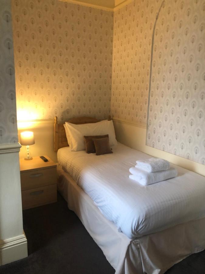 Melton Guest House ยอร์ค ภายนอก รูปภาพ