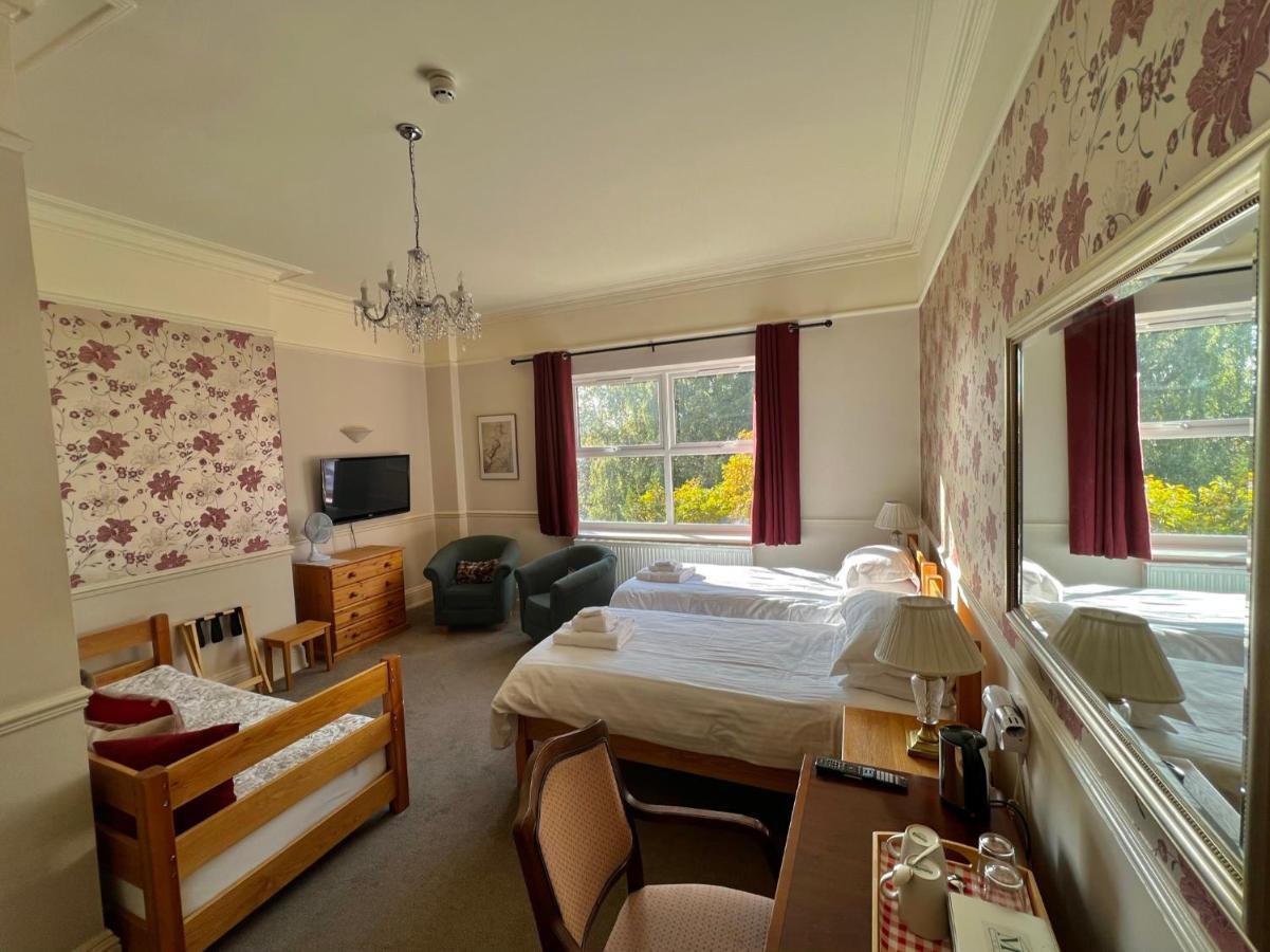 Melton Guest House ยอร์ค ภายนอก รูปภาพ
