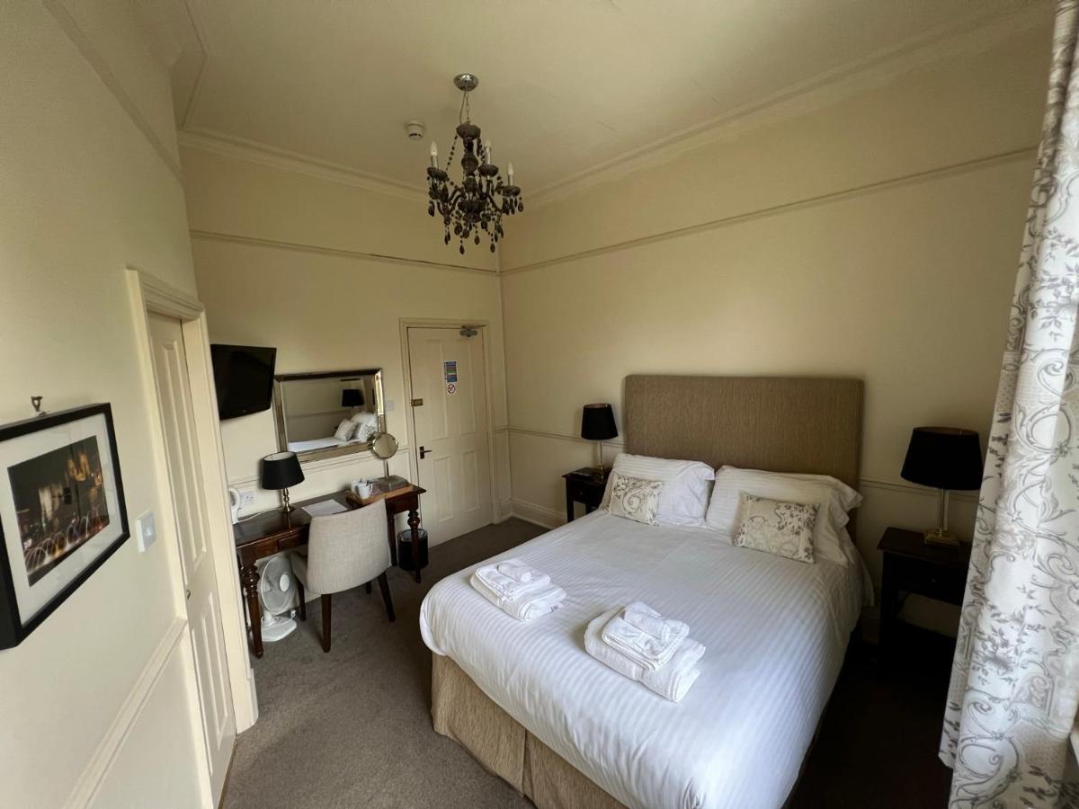 Melton Guest House ยอร์ค ภายนอก รูปภาพ